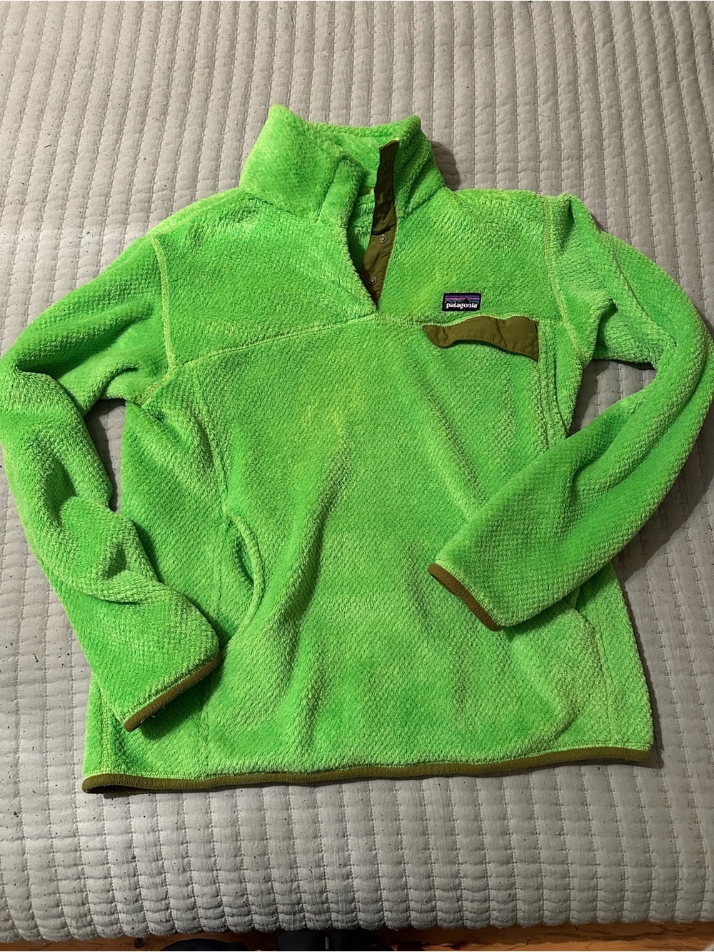Patagonia Women’s Fleece Pullover - Neon Green